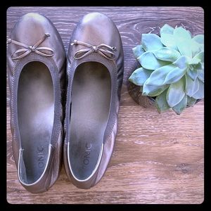 Vionic Ballet Flats